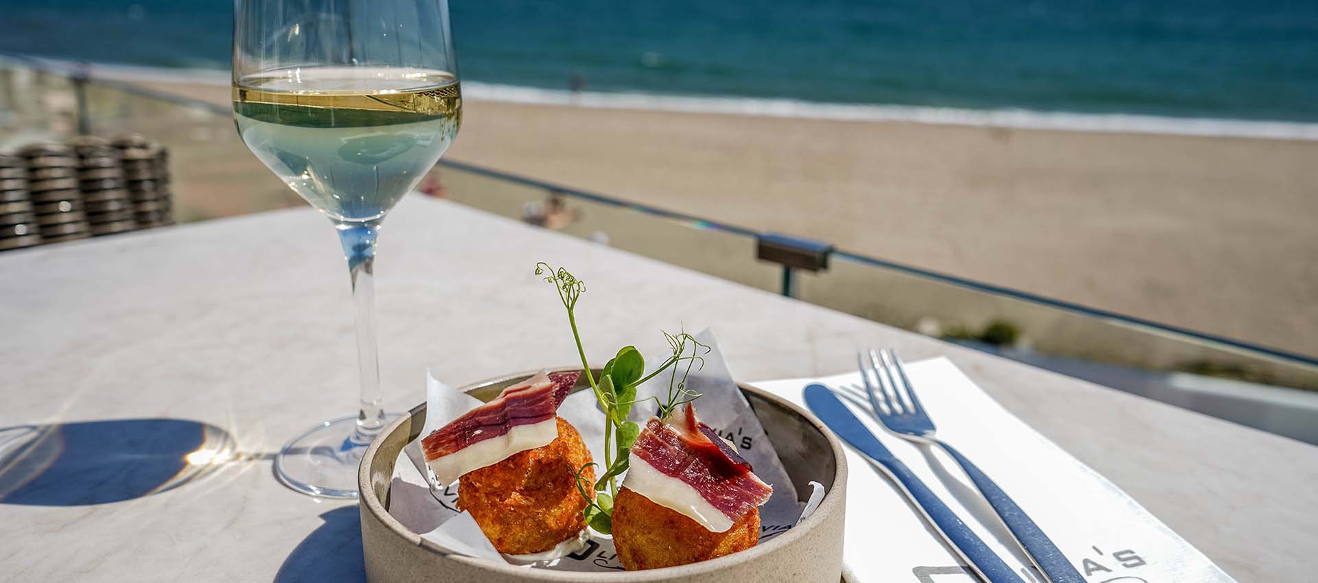 Skybar rooftop lounge cala de mijas